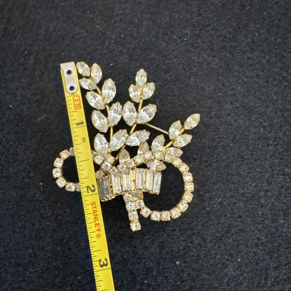 Marie Ferra Vintage Rare Large Flower Branch Brooch Gold Tone Rhinestones EUC